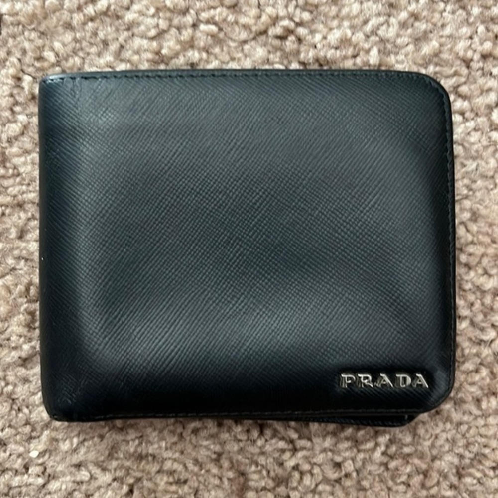 Prada black saffiano leather bifold wallet